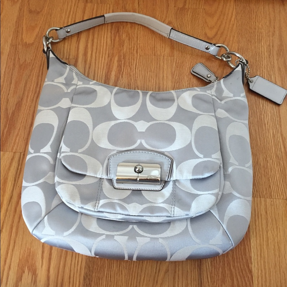 Beautiful Coach Purse!! - Picture 3 of 3